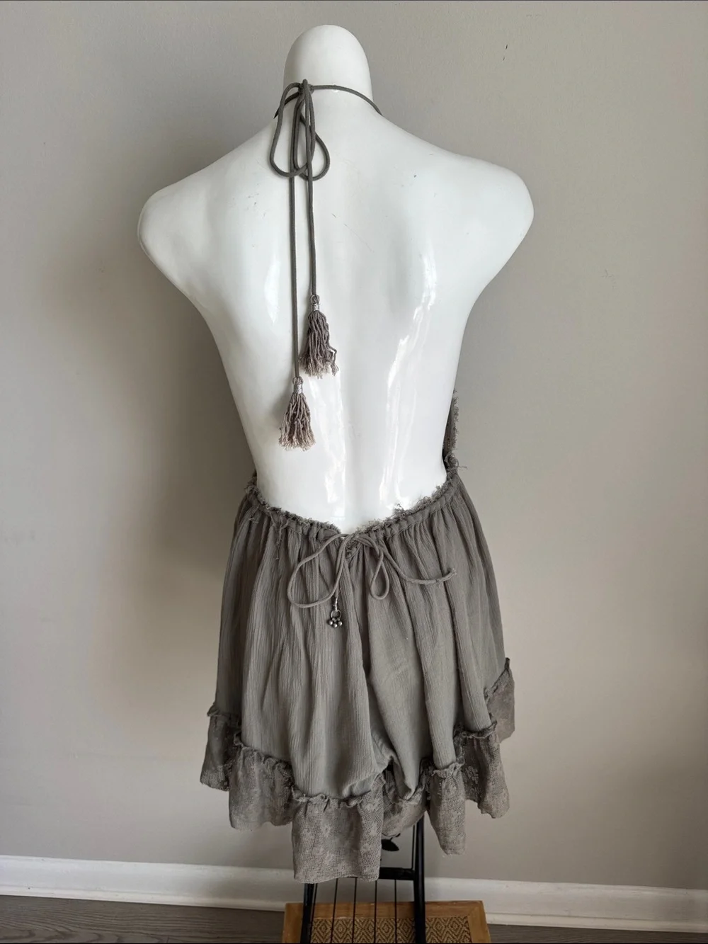 Free People Boho Open Back Halter Romper Gauze Lace Tassel Gray Taupe Size S